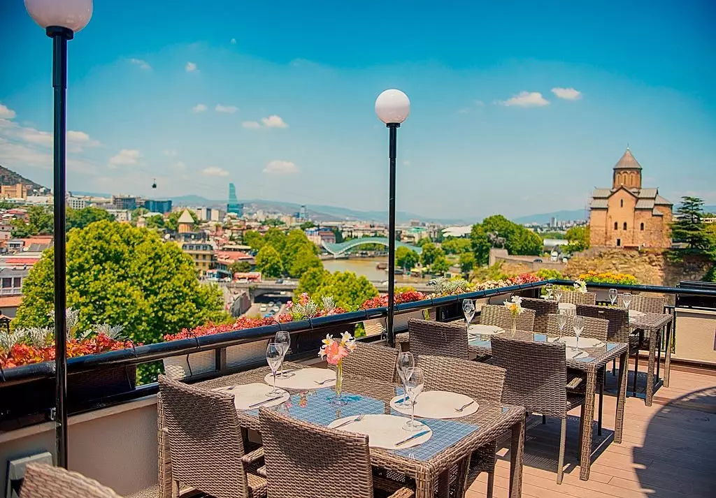 تیفلیس پالاس تفلیس